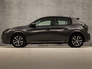 Peugeot 208 (APPLE CARPLAY, GROOT NAVI, PARKEERSENSOREN, SPORTSTOELEN, LANE ASSIST, CRUISE, NIEUWE APK, NIEUWSTAAT) - afbeelding nr 2