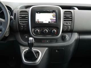Renault Trafic Renault Trafic bestel 2.0 dCi 145 DC Comfort Automaat 5zits | Dubbele deur  | Apple carplay | Stoelverwarming | Trekhaak - afbeelding nr 15