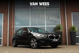 BMW 1 Serie ➡️ BMW 1-serie 116d F40 Executive Edition | 1e eigenaar | NL Auto | DAB | LED | Carplay | PDC | Cruise-control | Climate control | Sportstuur | Mistlampen | 16 inch - afbeelding nr 1