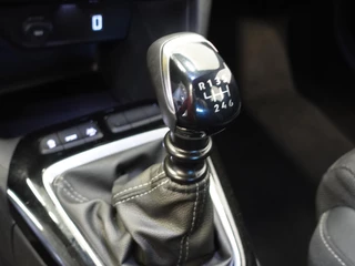 Opel Corsa Opel Corsa 1.2 Turbo GS | Navigatie | Apple Carplay/Android Auto | Digitale Cockpit | Airco | Cruise Control | Lichtmetalen Velgen | Dab - afbeelding nr 17