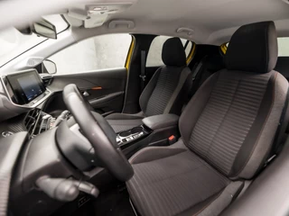Peugeot e-208 Peugeot e-208 EV Allure Sport 50 kWh Automaat (APPLE CARPLAY, GROOT NAVI, 360 CAMERA, KEYLESS, SPORTSTOELEN, GETINT GLAS, LM VELGEN, LED KOPLAMPEN, NIEUWSTAAT) - afbeelding nr 14