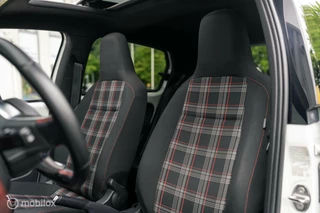Volkswagen up! Volkswagen UP! 1.0 TSI GTI PANO BEATS CAMERA SFEER CLIMA VOL - afbeelding nr 38