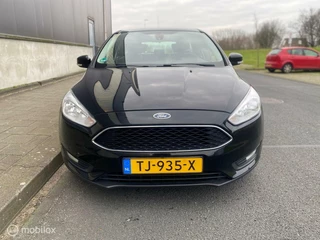 Ford Focus Ford Focus Wagon 1.0 Titanium * NWE DISTRIBUTIE + GARANTIE * - afbeelding nr 14