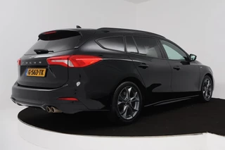 Ford Focus Ford Focus Wagon 1.5 EcoBoost ST Line Business (PARKEERSENSOREN, TREKHAAK, STOELVERWARMING, NAVIGATIE, NL-AUTO) - afbeelding nr 9