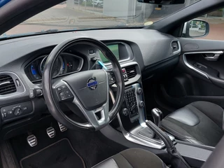 Volvo V40 Volvo V40 2.0 D2 R-Design Business | Origineel NL | Navi | Bi-Xenon | Clima | Cruise | Leder+Alcantara | Stoelverwarming | Pdc | Licht+Regensensor | 16''lm | Voorruitverwarming - afbeelding nr 6