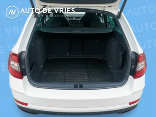 Škoda Octavia Skoda Octavia Combi 1.5 TSI DSG 150pk Sport Business | Panoramadak | Full LED | Carplay | Virtual cockpit - afbeelding nr 46