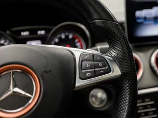 Mercedes-Benz CLA Automaat (SCHUIFDAK, APPLE CARPLAY, GROOT NAVI, LEDER/ALCANTARA, CAMERA, SPORTSTOELEN, STOELVERWARMING, KEYLESS, CRUISE, ZWART HEMEL, NIEUWSTAAT) - afbeelding nr 20
