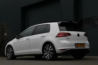 Volkswagen Golf Volkswagen Golf 1.4 TSI GTE Panodak AdaptiveCruise GTI Look Stoelverw Sportzetels F1 Stuurschakeling Lmv Ecc Uitstraling!! 136000KM BJ2015 - afbeelding nr 7