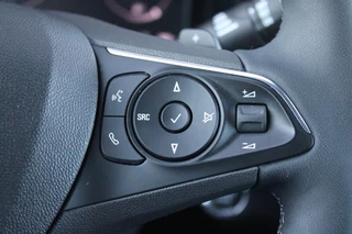 Opel Grandland Opel Grandland 1.2 Turbo 136PK AUTOMAAT Hybrid GS | BLACK PACK | STOEL/STUUR VERWARMING | NAVIGATIE | APPLE CARPLAY/ANDROID AUTO | DODEHOEK DETECTIE | 18