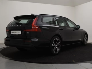 Volvo V60 Volvo V60 B3 AUT(7) ESSENTIAL EDITION GOOGLE MAPS LEDER 18INCH ACC BLIS ST - afbeelding nr 3