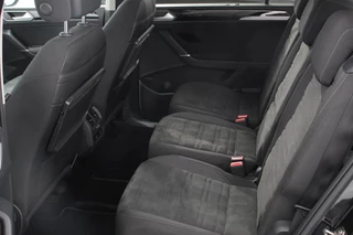 Volkswagen Touran Volkswagen Touran 1.5 TSI DSG Highline 7p | Navigatie | Apple Carplay/Android Auto | Parkeersensoren | Adaptive Cruise Control | Stoel-en stuurverwarming | Elektrische achterklep | Getinte ramen | Climatronic - afbeelding nr 12