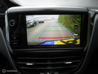 Peugeot 2008 Peugeot 2008 GT LINE 1.2 130 PK - Navigatie - Camera - afbeelding nr 16