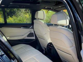 BMW 5 Serie BMW 540i xDrive Touring | M-Sport | Nappa | Active Steering - afbeelding nr 16