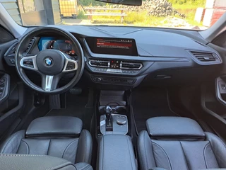 BMW 2 Serie | M-Pakket | Leder | Stoelverw. | Camera | Gr Navi | Sportinterieur | - afbeelding nr 5