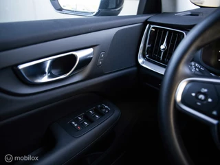 Volvo V60 Volvo V60 2.0 T6 Plug-in hybrid AWD Plus Bright Trekhaak - afbeelding nr 35