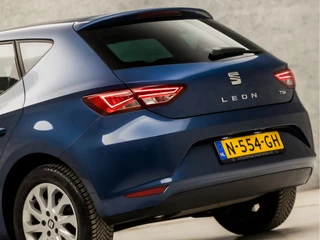 SEAT Leon (NAVIGATIE, CLIMATE, LED KOPLAMPEN, PARKEERSENSOREN, SPORTSTOELEN, GETINT GLAS, CRUISE, BLUETOOTH, NIEUWE APK, NIEUWSTAAT) - afbeelding nr 11
