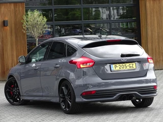 Ford Focus Ford Focus ST MK3 2.0T 289PK / Recaro / Milltek / Airtac / LED - afbeelding nr 7