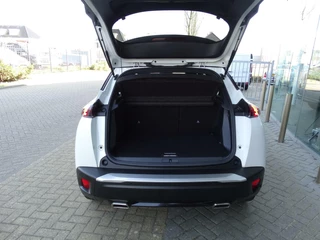 Peugeot 2008 Peugeot 2008 1.2 130pk GT-Line Panoramadak / Camera / NAP - afbeelding nr 29
