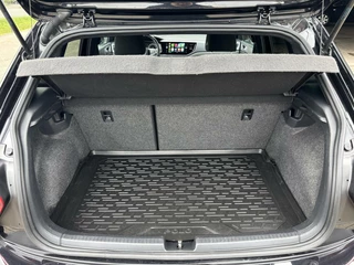 Volkswagen Polo Volkswagen Polo 1.0 TSI Highline Business (3x) R-Line AppleCarPlay/ AndroidAuto/ Adaptieve Cruise Control/ 'Sport Select' onderstel/ 17