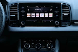 Škoda Karoq Skoda Karoq 1.5 TSI / 150 PK / DSG / Sportline / Black Edition / Virtual Cockpit / Camera / Cruise Control / Trekhaak / 19