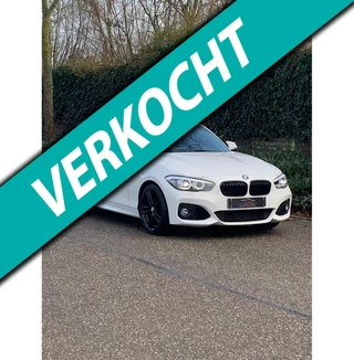 BMW 1 Serie Edition M Sport Shadow Executive Trekhaak 18 inch 100% onderhouden LCI Black paneel cluster Automaat NEW APK Rijklaar