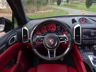 Porsche Cayenne Porsche Cayenne GTS 3.6 V6 440PK / PDK / CARBON / LED - afbeelding nr 48