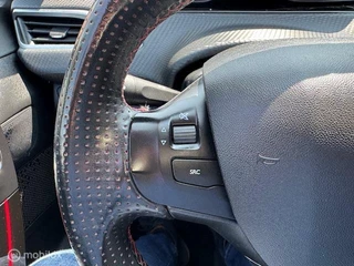 Peugeot 208 Peugeot 208 110pk 1.2 GT-line , 5 deurs Navigatie en Camera achter , Parkeerhulp achter ,  Ramen & spiegels eclectisch ,  Sport Velgen , Rode GT Line accenten , Chrome uitlaat sierstuk - afbeelding nr 24