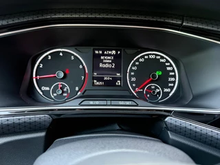 Volkswagen T-Cross Volkswagen T-Cross 1.0 TSI Style CAMERA | CARPLAY | PDC | CRUISE | AIRCO | NWE APK - afbeelding nr 21