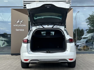 Renault Megane E-Tech Renault Megane E-Tech Estate 1.6 Plug-In Hybrid 160 R.S. Line - afbeelding nr 11