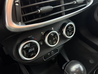 Fiat 500X Fiat 500X 1.4 Turbo Cross 2017 ZWART | Automaat | Navigatie | Airco - afbeelding nr 18