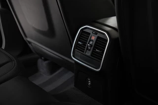 Porsche Macan Porsche Macan 3.6 Turbo|SportDesign|Keyless|CarPlay|BOSE|Carbon|Standkachel|Facelift|Dealer Onderhouden - afbeelding nr 38