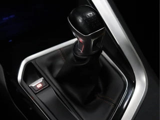 Peugeot 5008 7P [TREKHAAK, APPLE CARPLAY, ANDROID, VOL LEDER, STOELVERWARMING, CAMERA, CLIMATE CONTROL, PDC, NAVIGATIE, NIEUWSTAAT] - afbeelding nr 21