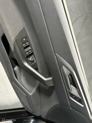 Volkswagen Taigo Volkswagen Taigo 1.5 TSI R-Line Business DSG | CARPLAY|CLIMA - afbeelding nr 41