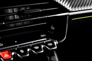 Peugeot 2008 Peugeot 2008 1.2 PureTech 130 PK GT - Automaat | Dig. Cockpit | Adapt. Cruise | Elek. stoel | Stoelverw. | PDC | Camera | NAV+App. Connect | Auto. Airco | LM 17