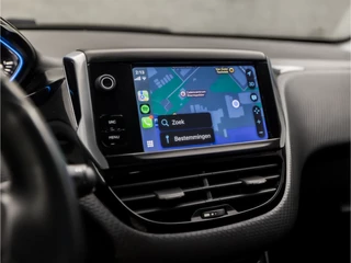 Peugeot 2008 Peugeot 2008 1.2 PureTech Sport Automaat (APPLE CARPLAY, NAVIGATIE, CAMERA, CLIMATE, LEDER, SPORTSTOELEN, PARKEERSENSOREN, CRUISE, LM VELGEN, NIEUWSTAAT) - afbeelding nr 25