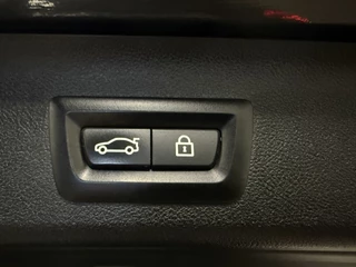 BMW 5 Serie HEAD-UP/LASER/ACC/TREKHAAK/360CAMERA/ALCANTARA/KEYLESS/SHADOW-LINE/DRIVING ASS PRO/SFEER/STUUR+STOELVERWARMING/LIVE COCKPIT/M-AERODYNAMIC/SOPHISTOGRAU/VOLLEDIG BMW DEALER HISTORIE - afbeelding nr 70
