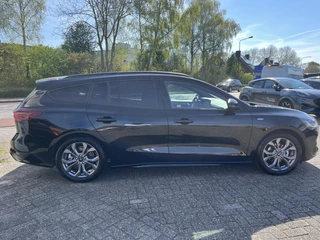 Ford Focus Ford Focus Wagon 1.0 EcoBoost ST Line 155pk Automaat | Adaptive cruise control | Winter Pack | Dodehoeksensoren | Camera - afbeelding nr 10