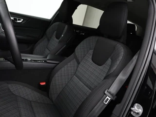 Volvo V60 Volvo V60 2.0 B4 Core | 58.000km NAP |  Stoel & Stuurverwarming | Full LED | Carplay | Camera | Elektrische achterklep | Navigatie - afbeelding nr 5
