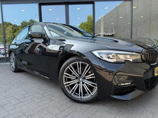 BMW 3 Serie BMW 3 Serie 320i M-Sport,1e Eig,Half Leer,LED,Carplay,Dealer OH,Lane Ass., - afbeelding nr 22