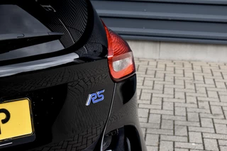 Ford Focus Ford Focus 2.3 RS 350pk | Dealer onderhouden | Milltek | Recaro Schaalstoelen | Camera | Stuurverwarming | - afbeelding nr 38