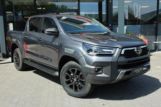 Toyota Hilux - 381223434-0