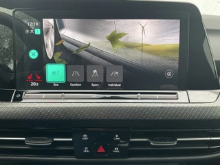 Volkswagen Golf Volkswagen Golf 1.5 eTSI R-Line Business+ Automaat Adap.Cruise Stoel/Stuurverw Led Sfeerverlichting! - afbeelding nr 37