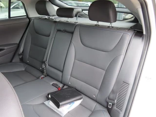 Hyundai IONIQ Hyundai IONIQ 1.6 GDI PHEV Premium Leder Open Dak Trekhaak 2019 - afbeelding nr 15