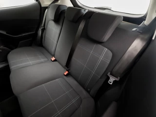Ford Fiesta (APPLE CARPLAY, GROOT NAVI, PARKEERSENSOREN, SPORTSTOELEN, CRUISE, LANE ASSIST, DAB+, NIEUWSTAAT) - afbeelding nr 15