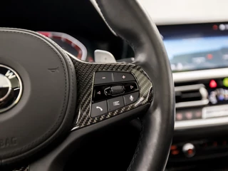 BMW 3 Serie BMW 3 Serie 330i High Executive M Sport 259Pk Automaat (SCHUIFDAK, M PAKKET, HEAD-UP DISPLAY, LASER KOPLAMPEN, CARBON INLEG, HARMAN/KARDON, LEDER/ALCANTARA, APPLE CARPLAY, STUUR/STOELVERWARMING, NIEUWSTAAT) - afbeelding nr 24