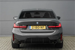 BMW 3 Serie BMW 3 Serie 318i M-Sport Shadow Individual Schuifdak HiFi 19