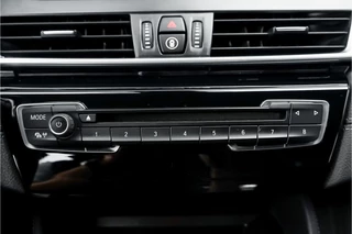 BMW 2 Serie BMW 2 Serie Active Tourer 218i Sport Line Navi Camera Trekhaak - afbeelding nr 27