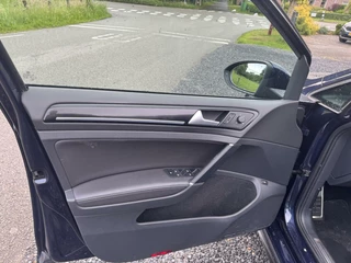 Volkswagen Golf Volkswagen Golf 1.4 TSI GTE panorama kanteldak sportleer verwarmd - afbeelding nr 49