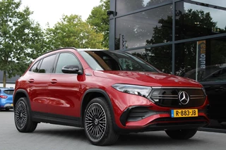 Mercedes-Benz EQA Mercedes EQA 250 AMG Line 67 kWh | Pano | Sportstoelen - afbeelding nr 11