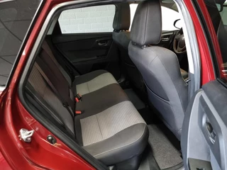 Toyota Auris Toyota Auris 1.8 Hybrid Volcano / Pano / Afn. Trekhaak - afbeelding nr 21
